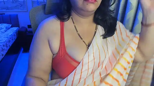 tarivishu11 stripchat live cam model