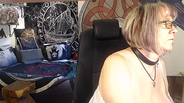 TittenMichelle stripchat live cam model