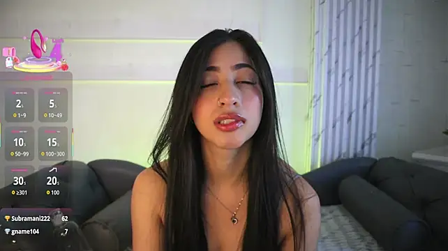 charlotterusso stripchat live cam model