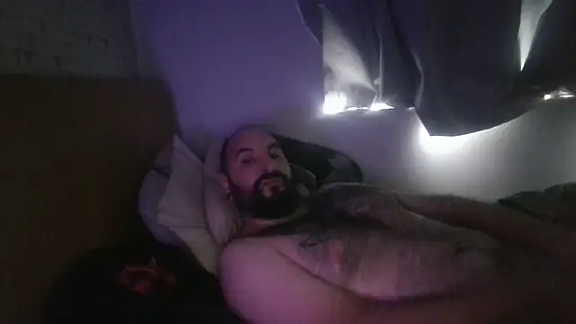 itsmeBeardyP stripchat live cam model
