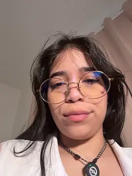 tati_reyess stripchat live cam model