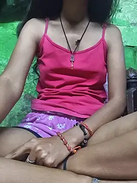 Gud_girl_Nilu stripchat live cam model