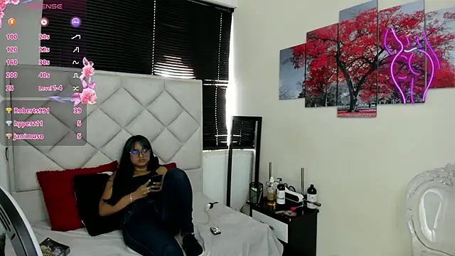 azul_moonn stripchat live cam model