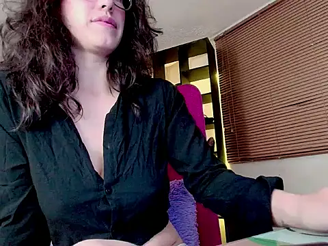 Sarah_Clarc stripchat live cam model