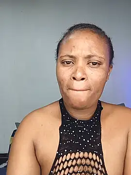 Sex_bomb30 stripchat live cam model