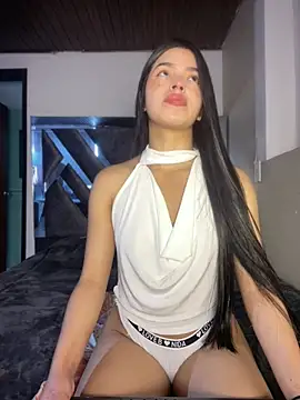LunaMoore_Pink stripchat live cam model