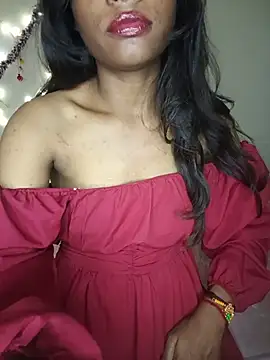 MysticDiya stripchat live cam model