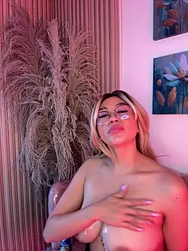 NyxJones stripchat live cam model