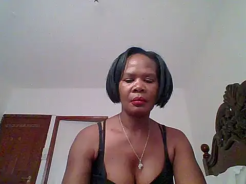 SpicymilfXX stripchat live cam model