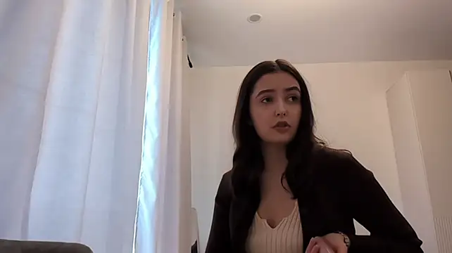 SnowyLung stripchat live cam model