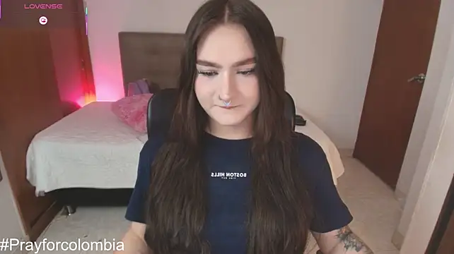 Miley_Baker stripchat live cam model