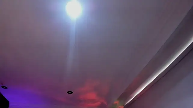 Meghan320 stripchat live cam model