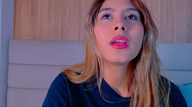 ZoehAngel stripchat live cam model