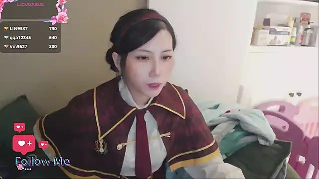 whitecat13 stripchat live cam model