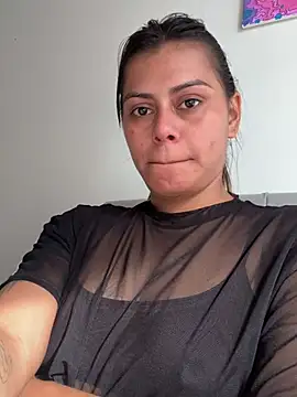 RachelWeisz_ stripchat live cam model