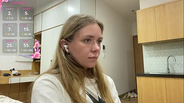 One_On_Mllion stripchat live cam model