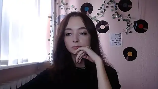 Miss_Kkk stripchat live cam model