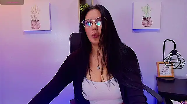 Zuzana21 stripchat live cam model