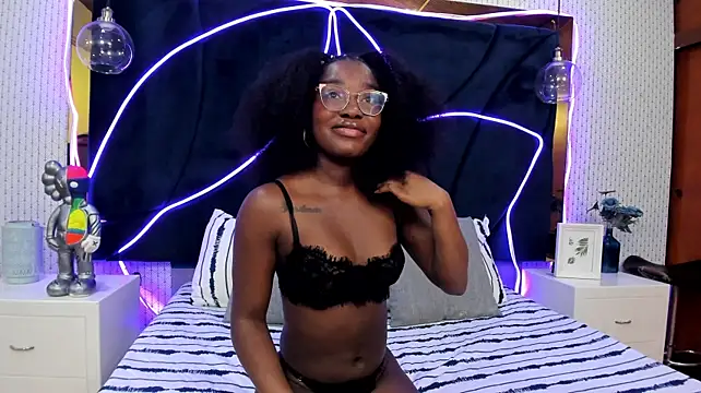 NANABROWNS stripchat live cam model