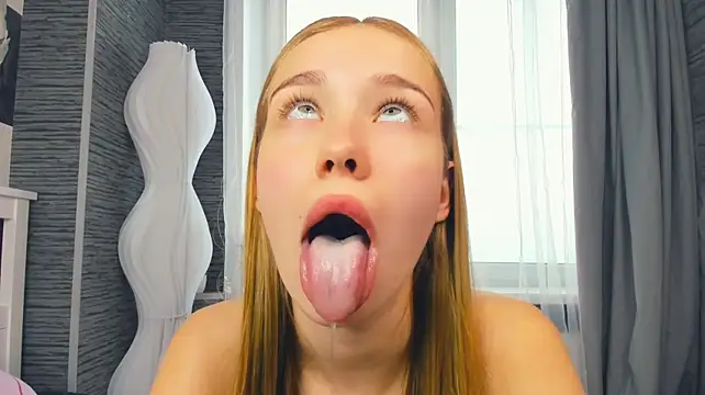 NedraLober stripchat live cam model