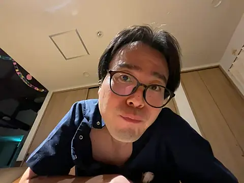 shizuku-kun211 stripchat live cam model