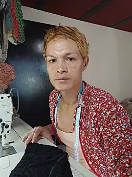 Paulina_Noir stripchat live cam model