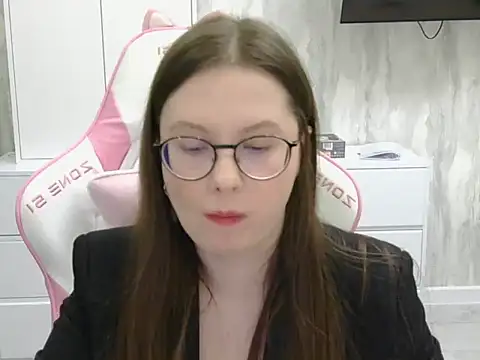 Elvirada stripchat live cam model