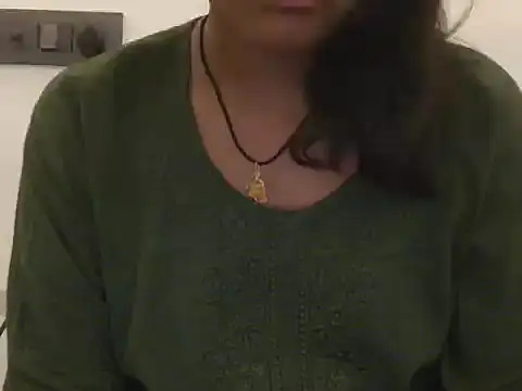 Urfi_Singh stripchat live cam model