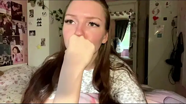 mossdusk stripchat live cam model