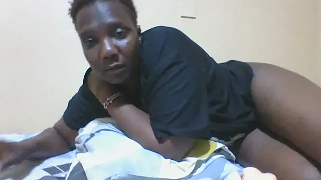 Melanique_ stripchat live cam model