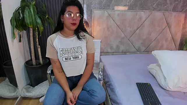 GabyLux stripchat live cam model