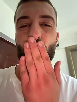 Pablo_Hornyguy95 stripchat live cam model
