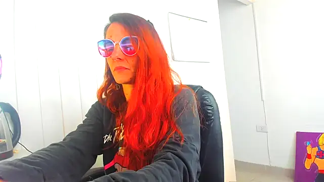 jessiburningheelss stripchat live cam model