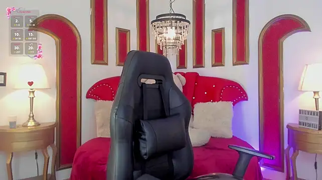 SilvanaBombshell stripchat live cam model