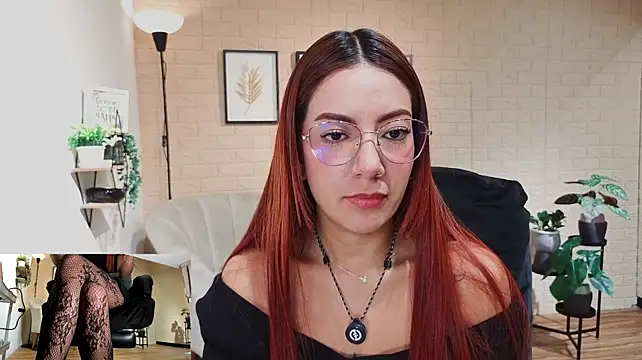 MissOffice_ stripchat live cam model