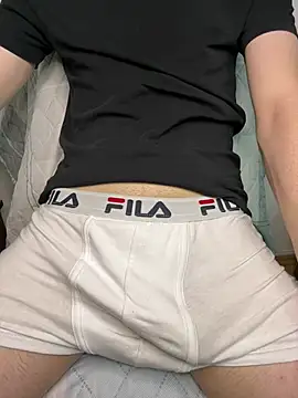 MatteoBalkanTwink stripchat live cam model