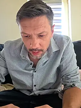 tomek84 stripchat live cam model