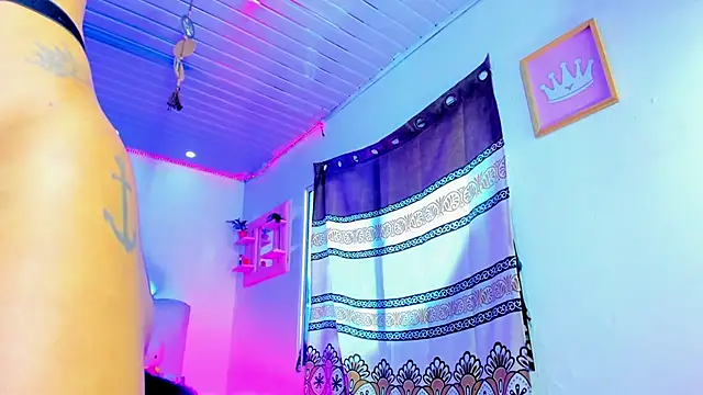 fiorella_245 stripchat live cam model