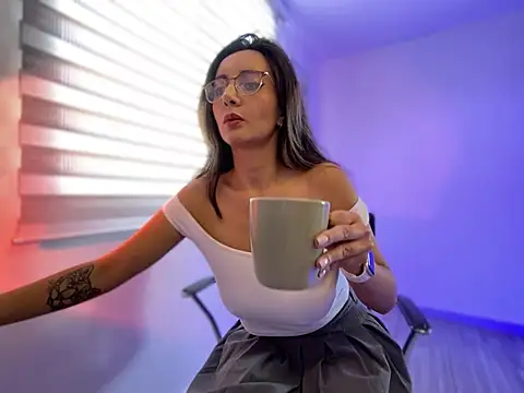 Anny_Moore09 stripchat live cam model