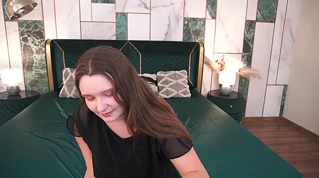 MagicPeachh_ stripchat live cam model