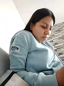 Tiphanydirty3 stripchat live cam model