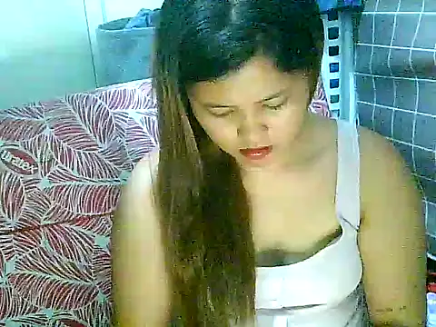 Sexylips_pinay stripchat live cam model