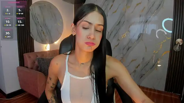 Meghancooper stripchat live cam model