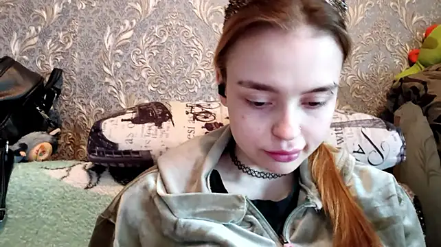 CaraDelevingnee stripchat live cam model