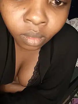faithpinky stripchat live cam model