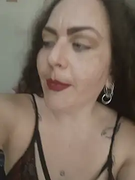 Bambol_yna stripchat live cam model