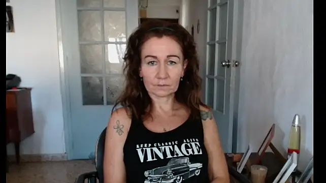 TamaraSweetxo stripchat live cam model