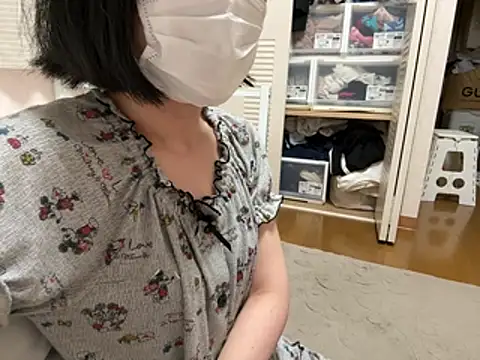 riri_riri_jp stripchat live cam model