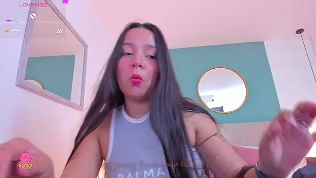 lucy_blue28 stripchat live cam model