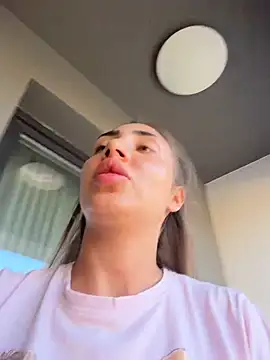 BonyBon29 stripchat live cam model